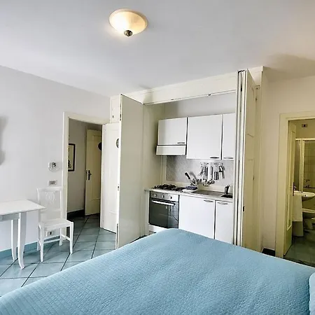 Διαμέρισμα Sleeps 3 Pool Air Con Wifi *